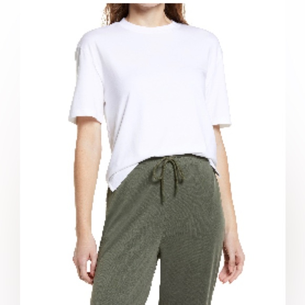Nordstrom crew neck tee Medium NWOT